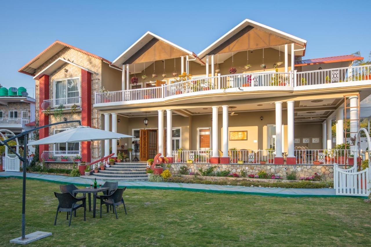 Stayvista At Silveroaks Cottage Ντεχραντούν Εξωτερικό φωτογραφία